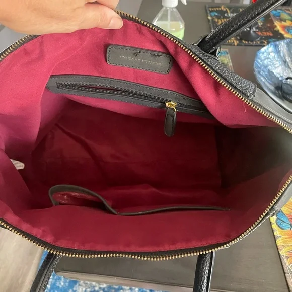 FINAL PRICE Adrienne Vittadini Bag - Picture 5 of 8